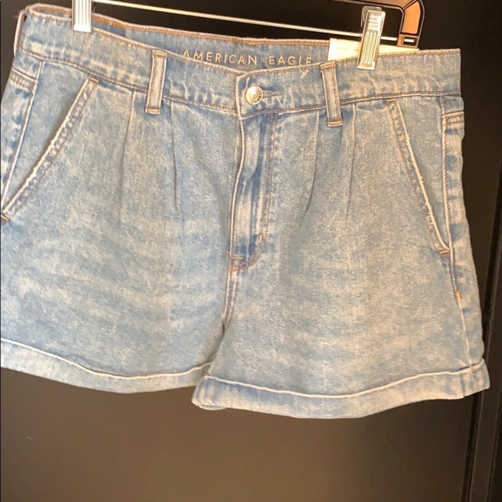 AMERICAN EAGLE mom shorts NWT